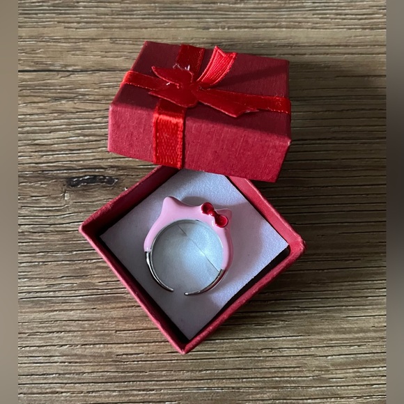 HELLO KITTY-NWOT Silver Tone & Enamel Character Ring - Picture 8 of 10